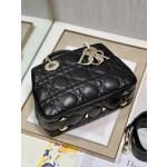 LADY DIOR 95.22 "Runway Model