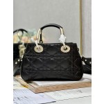 LADY DIOR 95.22 "Runway Model