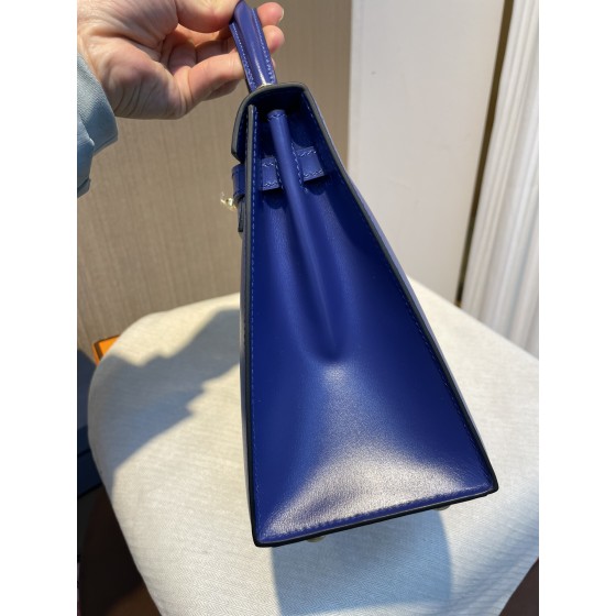 Kelly25 electric blue gold box