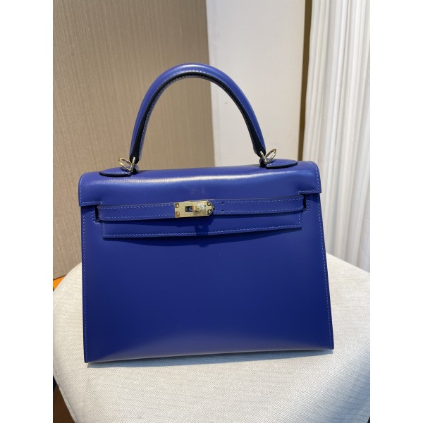 Kelly25 electric blue gold box