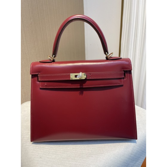 Kelly25 wine red gold box