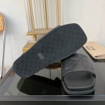 Gucci's new beach slipper collection