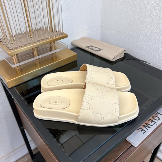 Gucci's new beach slipper collection