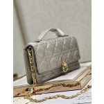 Dior Pearl Handbag Model: 0980