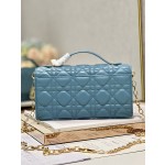 Dior Pearl Handbag Model: 0980