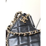 CHANEL 23p New Moon Bag Large: 3917
