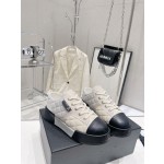 CHANEL cotton candy diamond pattern biscuit shoes