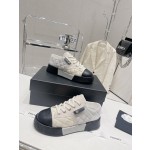 CHANEL cotton candy diamond pattern biscuit shoes