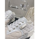 CHANEL cotton candy diamond pattern biscuit shoes