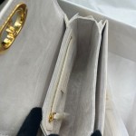 Dior Montaigne avenue M9260 white