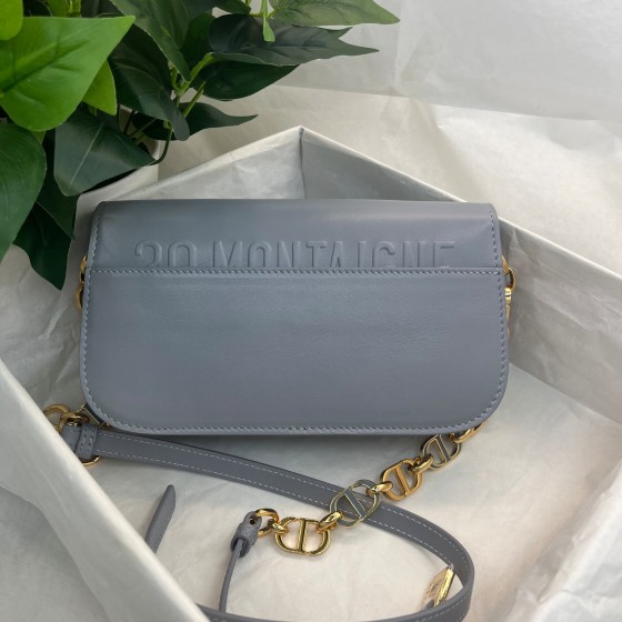 Dior Montaigne avenue M9260 Fantasy Grey