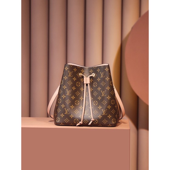 Louis Vuitton 𝙉𝙀𝙊𝙉𝙊🇫🇷French original material #M44022