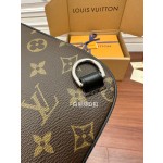 Louis Vuitton's exclusive debut model: M46327 Super Enhanced Edition