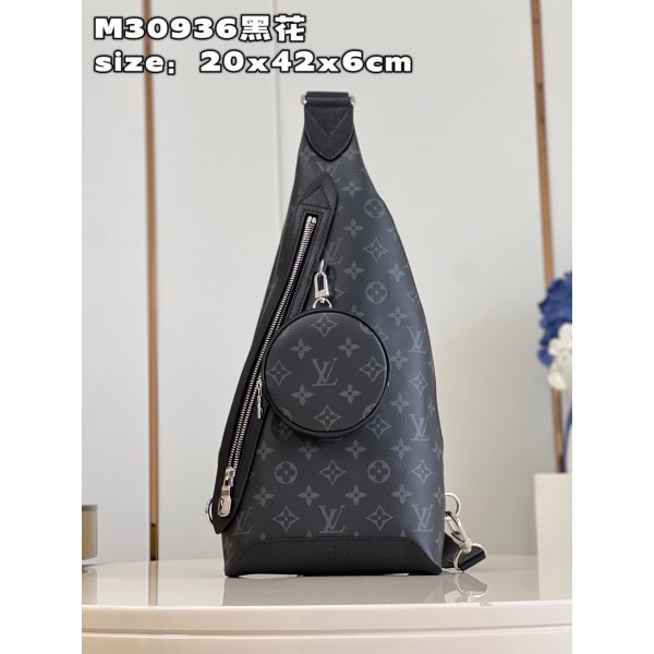 Louis Vuitton-Shoulder Bag Stitching Monogram Canvas and Taiga Calfskin