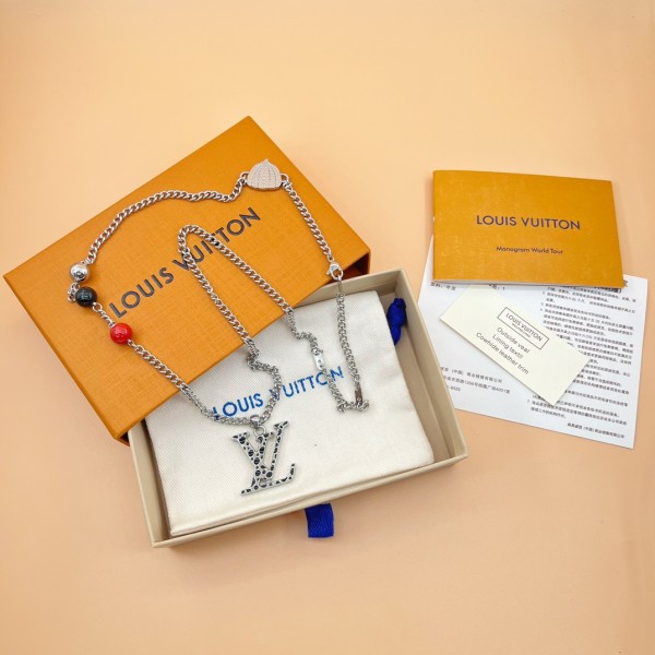 LOUIS VUITTON polka dot necklace with pumpkin element embellishments and adjustable chain