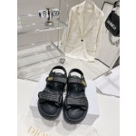 Dior's latest popular woven sandals