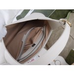 GUCCI shoulder backpack model ✨ model ✨ seven hundred and twenty-six thousand two hundred and seventy-four