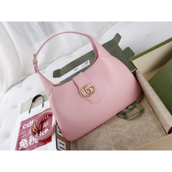 GUCCI shoulder backpack model ✨ model ✨ seven hundred and twenty-six thousand two hundred and seventy-four