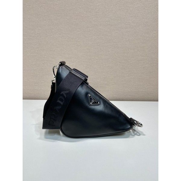 Prada triangle bag 🎉 2VH155 Plain