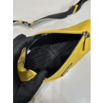 Prada triangle bag 🎉 2VH155 Plain