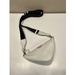 Prada triangle bag 🎉 2VH155 Plain