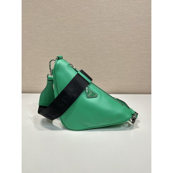Prada triangle bag 🎉 2VH155 Plain