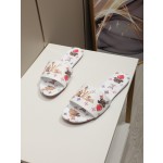 Louis Vuitton New Flat Low Slotted Trailer