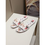 Louis Vuitton New Flat Low Slotted Trailer