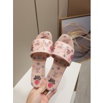 Louis Vuitton New Flat Low Slotted Trailer