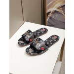Louis Vuitton New Flat Low Slotted Trailer