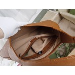 GUCCI shoulder backpack model ✨ model ✨ seven hundred and twenty-six thousand two hundred and seventy-four