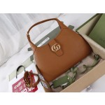 GUCCI shoulder backpack model ✨ model ✨ seven hundred and twenty-six thousand two hundred and seventy-four