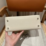 KellyKelly25cm, Milkshake White, Palm Leather, Silver Buckle