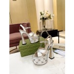 Gucci runway show water platform popular sandals