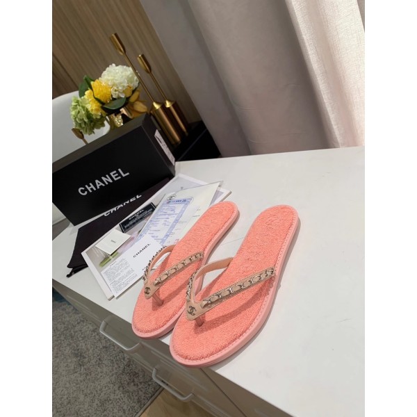 CHANEL denim chain herringbone slippers