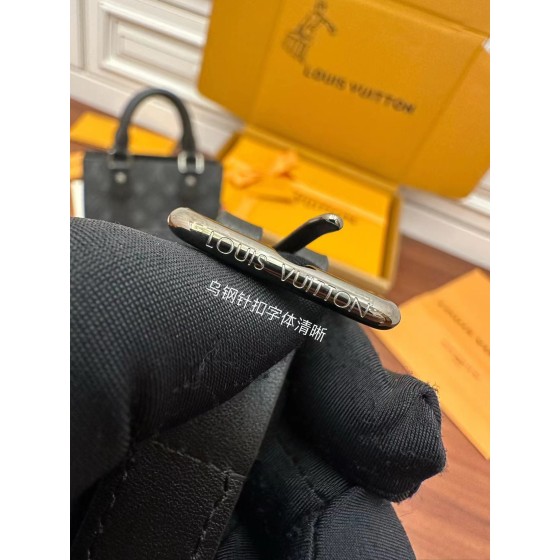 Louis Vuitton M46453
