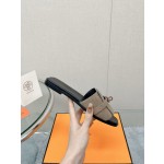 Hermes Kelly buckle up slippers