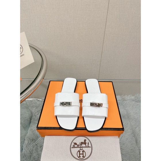 Hermes Kelly buckle up slippers