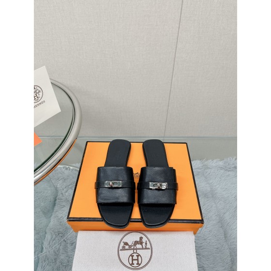 Hermes Kelly buckle up slippers