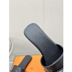 Hermes Kelly buckle up slippers