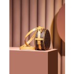 Louis Vuitton 𝐁𝐎Î𝐓𝐄 𝐂𝐇𝐀𝐏𝐄𝐀𝐔 𝐒𝐎𝐔𝐏𝐋𝐄 new soft cake