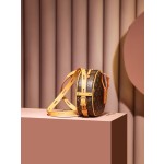 Louis Vuitton 𝐁𝐎𝐈𝐓𝐄 𝐂𝐇𝐀𝐏𝐄𝐀𝐔 𝐒𝐎𝐔𝐏𝐋𝐄 new version big soft cake M45747