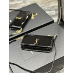 SAINT LAURENT black patent leather with gold buckle model: 635095