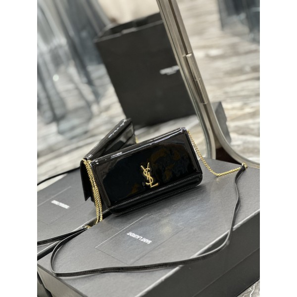 SAINT LAURENT black patent leather with gold buckle model: 635095