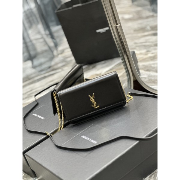 SAINT LAURENT Black Hand Rubbed Pattern with Gold Buckle Model: 635095