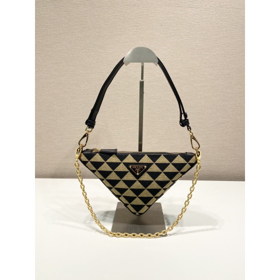 Prada embroidered triangular bag 🎉 1BC543