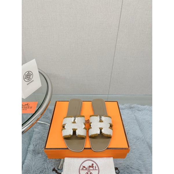 Hermes Classic Slippers