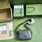 GUCCI dual G shoulder backpack in the same color series Model: 725696