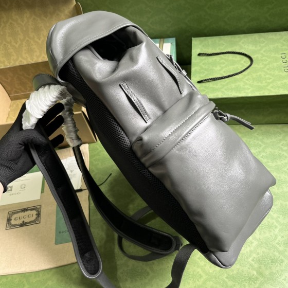 GUCCI dual G backpack model in the same color scheme: 725657