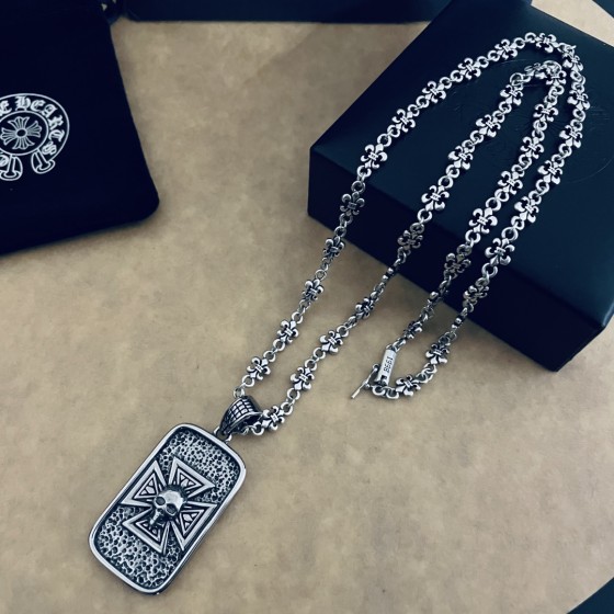 Croix Classic Retro Skull Head Pendant